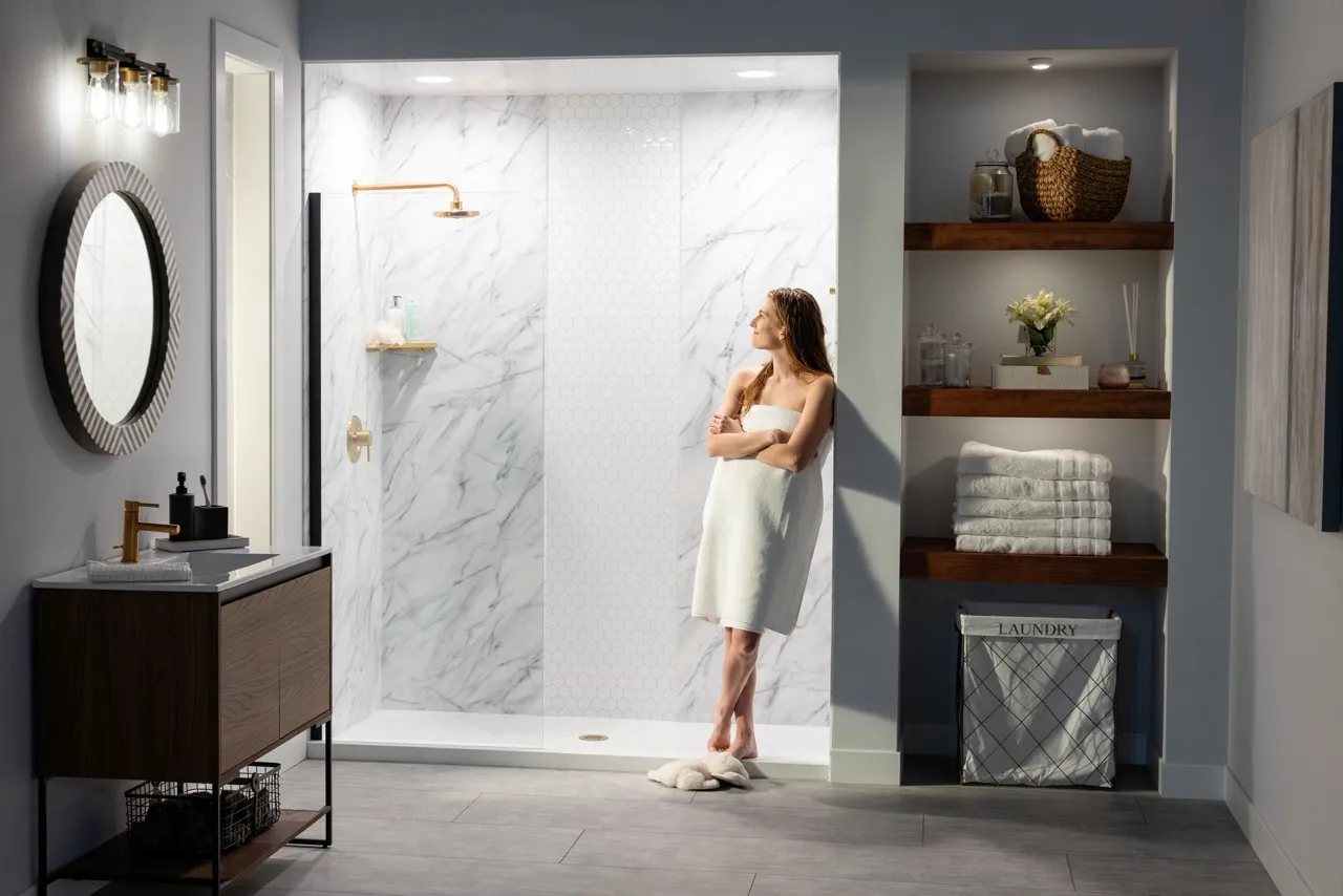 Shower without a frame.