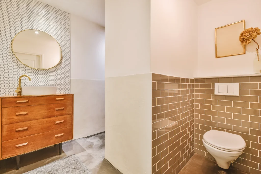 How to Clean Bathroom Tile and Grout: A Complete Guide for Homeowners